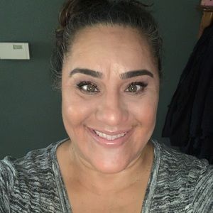 Meet your Posher, Sonia